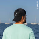 Svart truckerkeps för män och kvinnor – en storlek